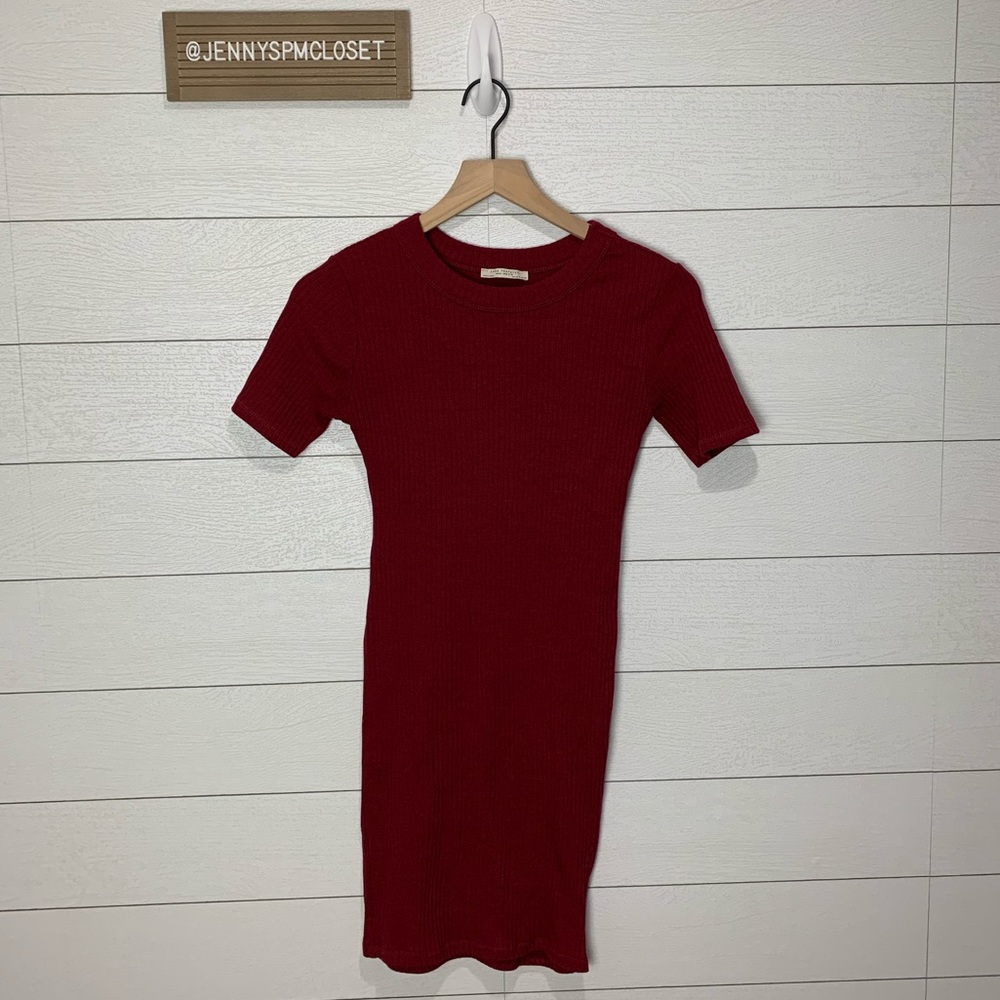 Zara Maroon Ribbed Dress Size Small